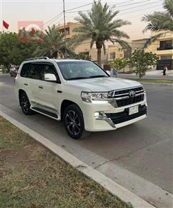 تويوتا لاندكروزر